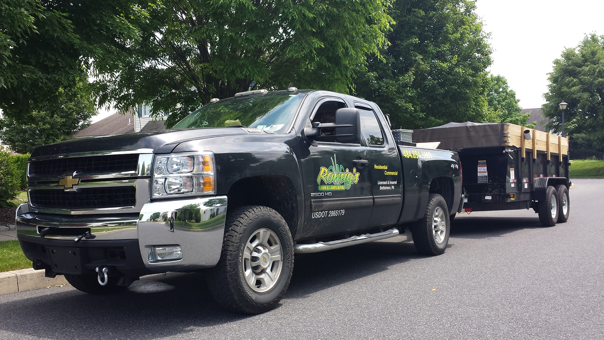 landscaping pickup truck